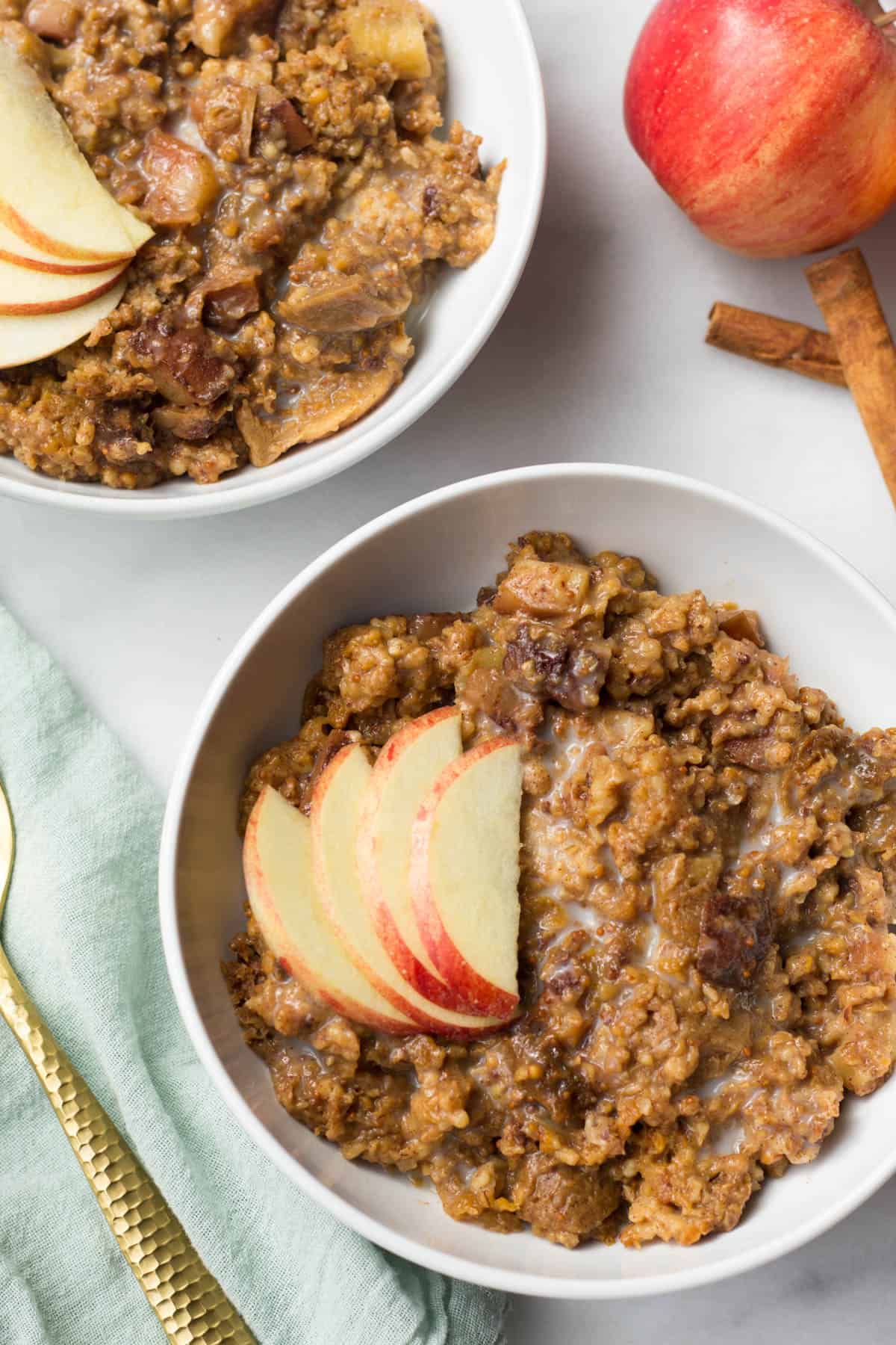 Fig Apple Cinnamon Slow Cooker Steel Cut Oats