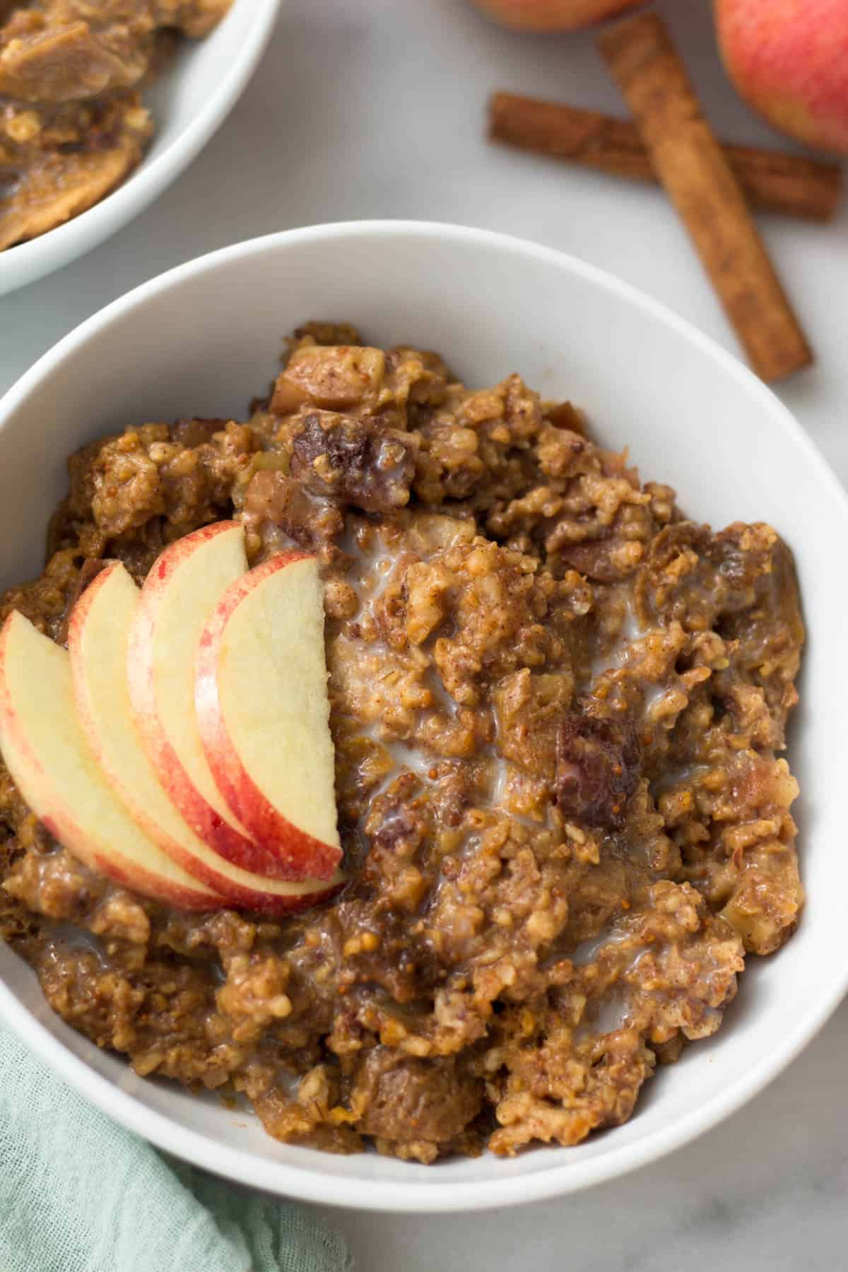 Apple and Cinnamon Steelcut Oats (Crockpot) / Weekly Recap - PB +