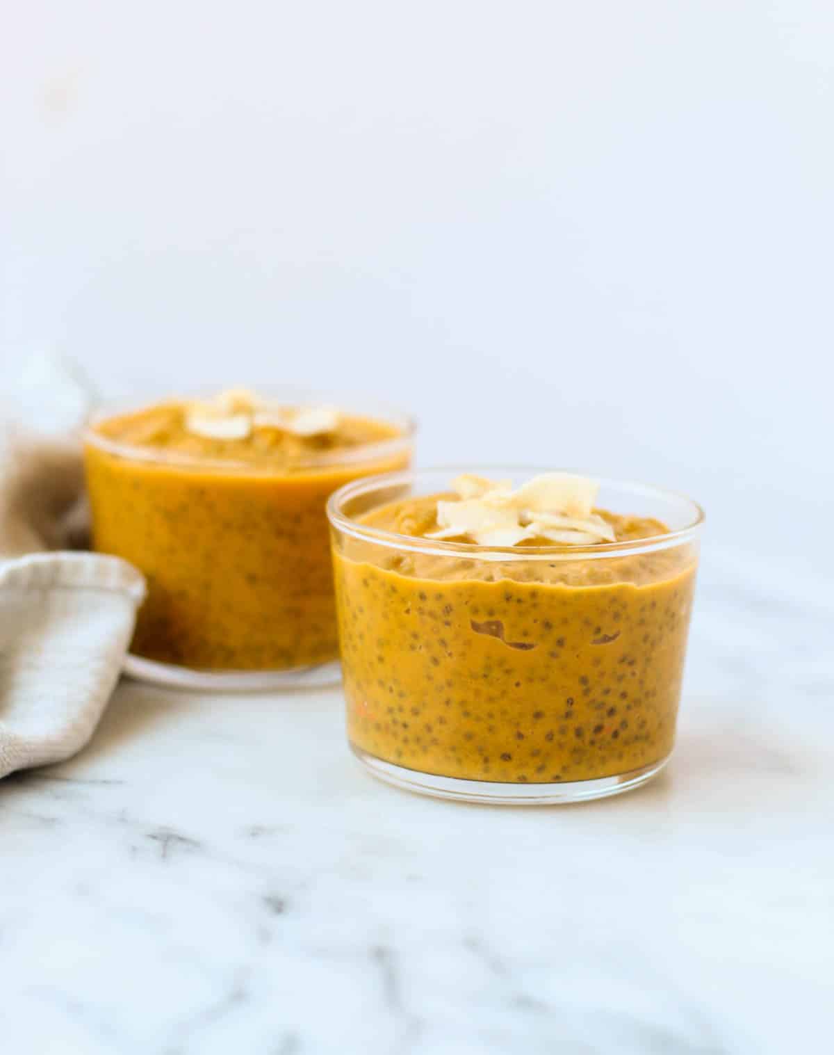 Gingerbread Chia Pudding - Choosing Chia