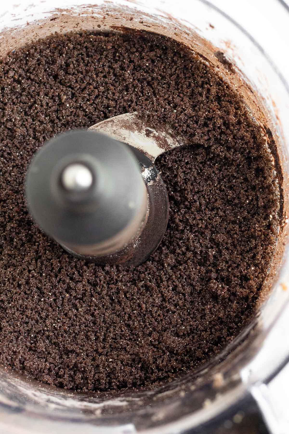 Chocolate Peppermint Energy Balls Eat the Gains