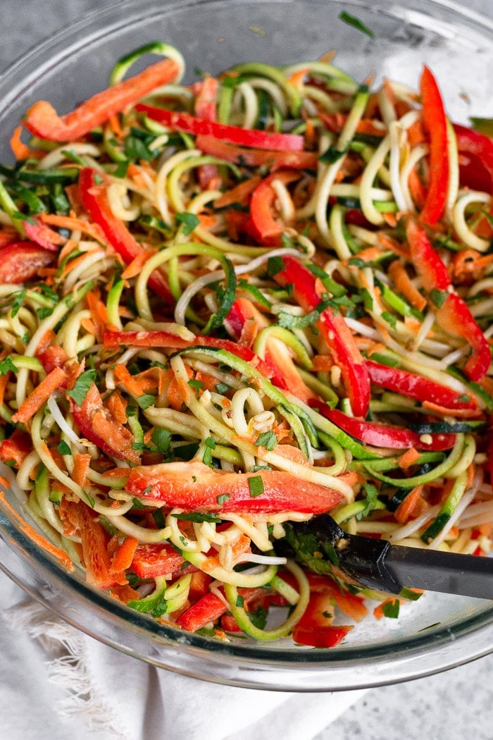 Veggetti Zucchini Spiralizer Recipe – Peanutty Vegan Pad Thai Salad