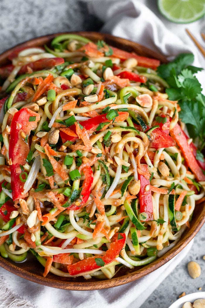 https://eatthegains.com/wp-content/uploads/2020/01/Raw-Pad-Thai-5.jpg