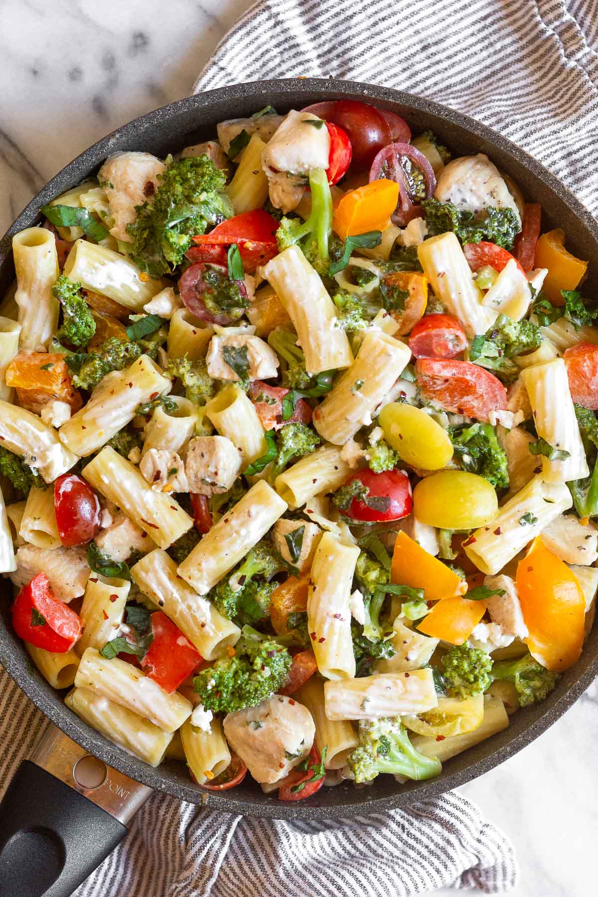 30Minute Goat Cheese Pasta w/ Chicken & Veggies Eat the Gains