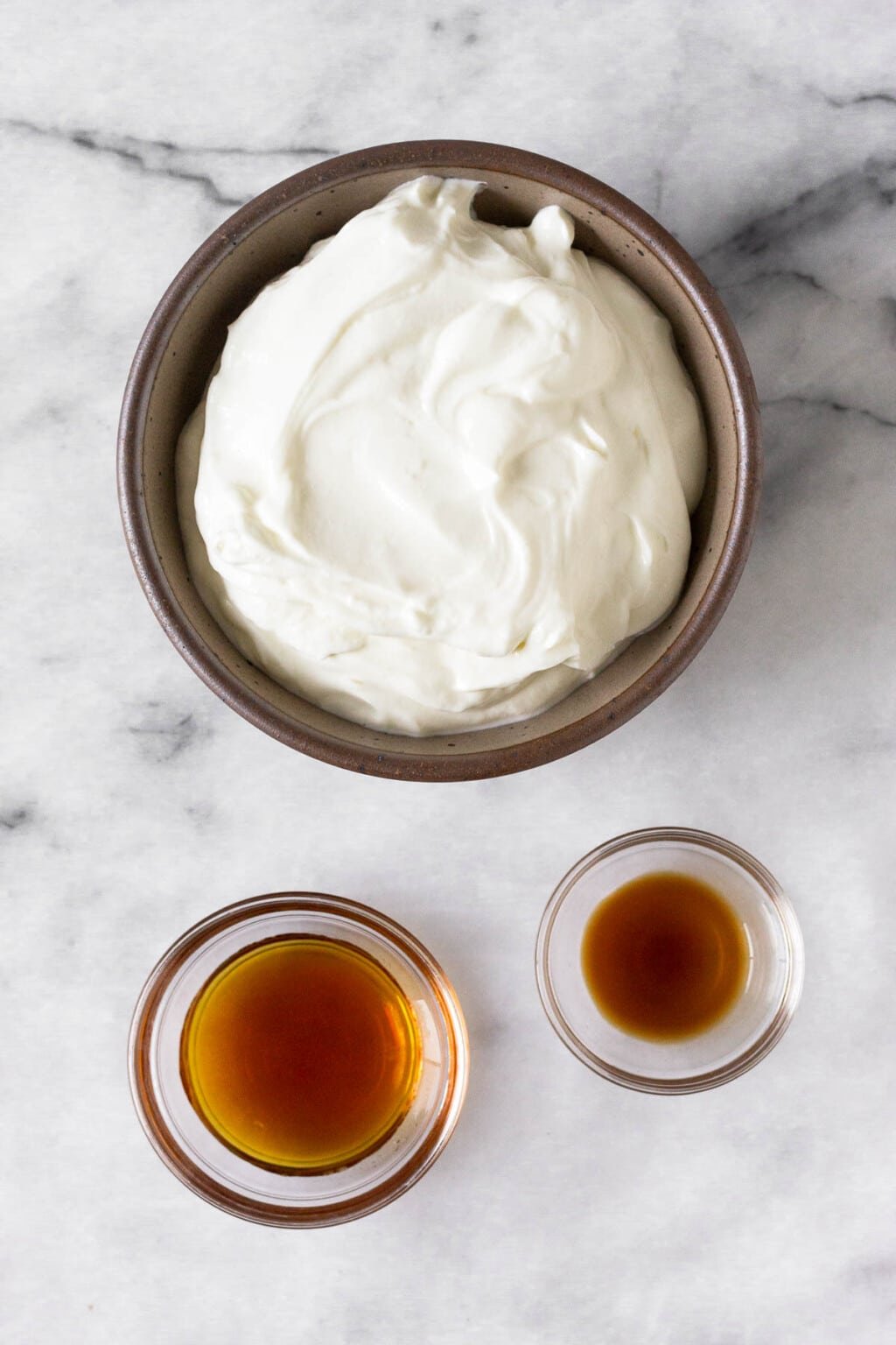 greek-yogurt-frosting-3-ingredients-eat-the-gains